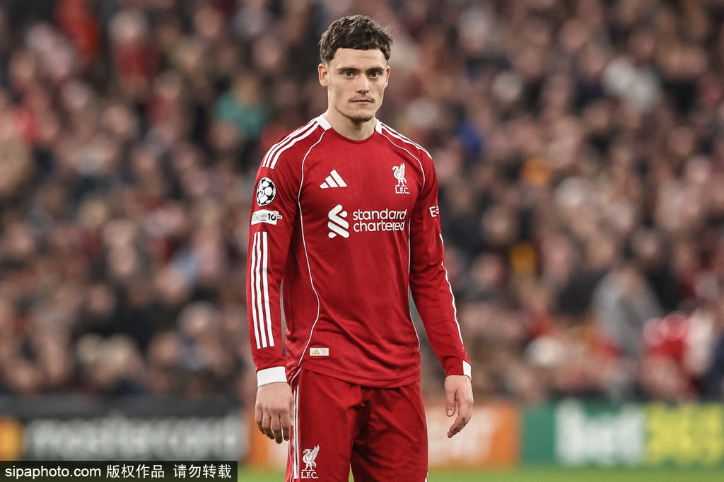 8关键传球+4成功过人！维尔茨让队友狂言10-0 打脸曼联